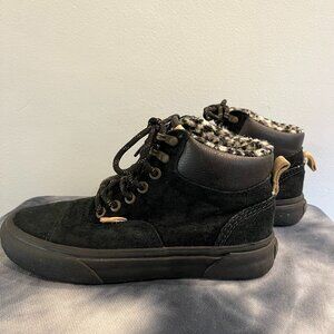 Vans Off the Wall MTE Scotchgard Suede SK8-Hi Top